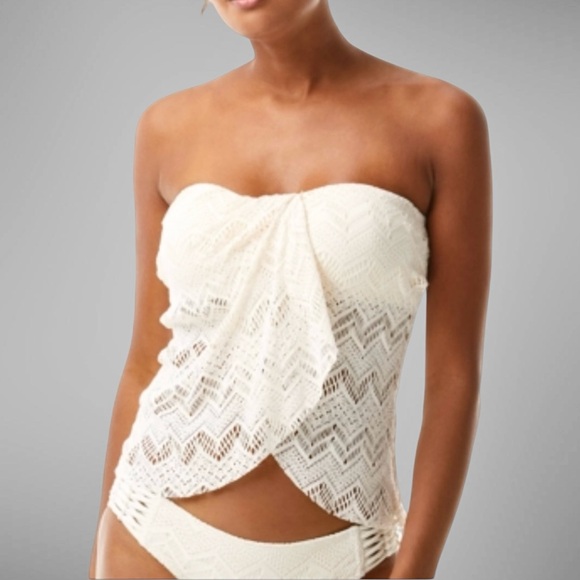 Vince Camuto Other - NWOT Vince Camuto Crochet Lace Draped Bandini Top
